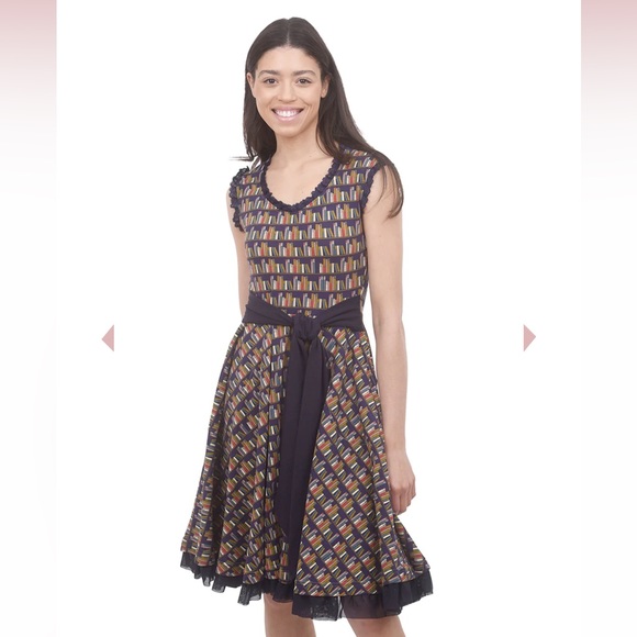 Effie's Heart Dresses & Skirts - NWT Effie's Heart Caron Dress in Navy Library Print